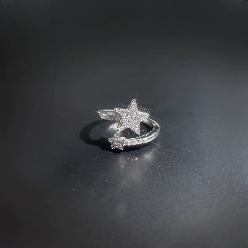 Swirl Zircon Star Ring