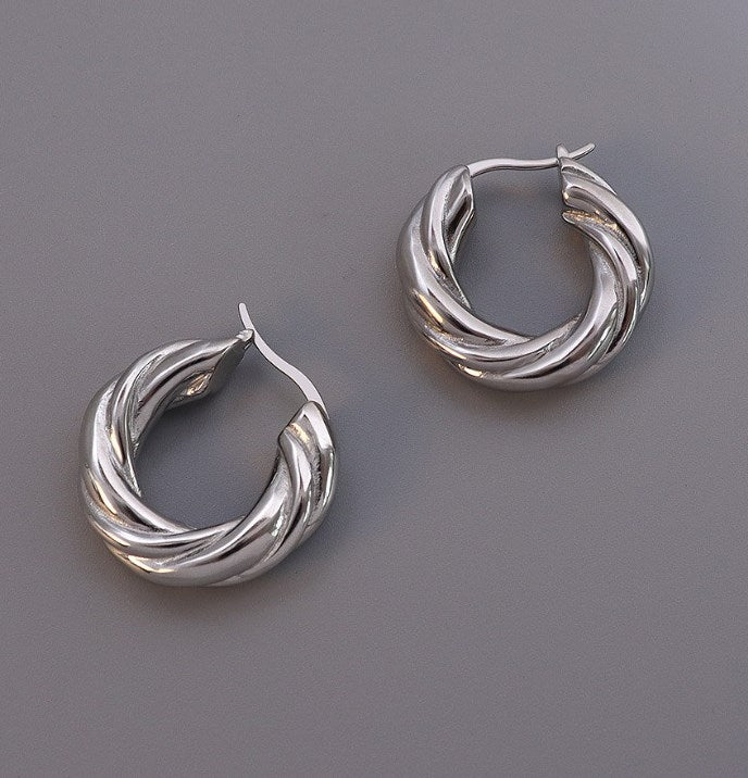 Luxury Gold Twist Hoop Earrings