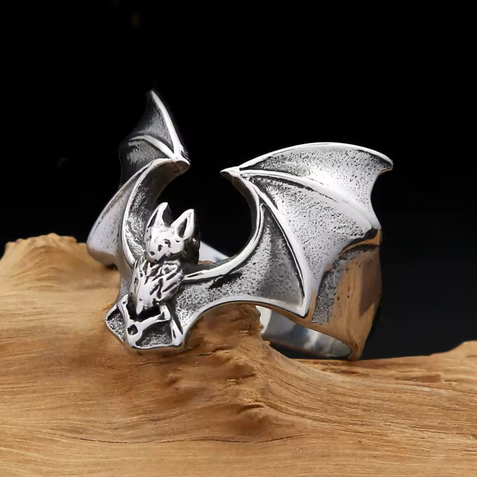 Full Wings Bat Ring