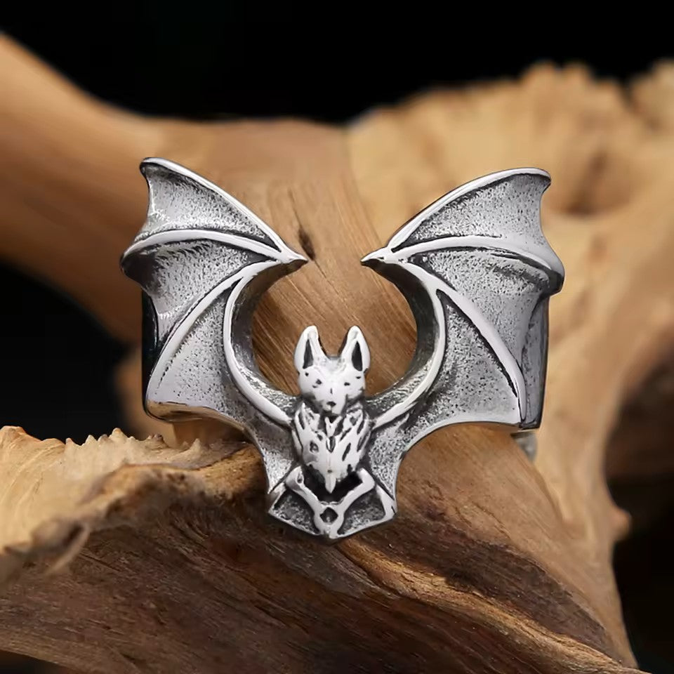 Full Wings Bat Ring