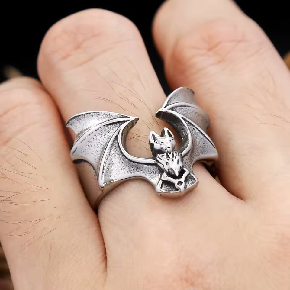 Full Wings Bat Ring
